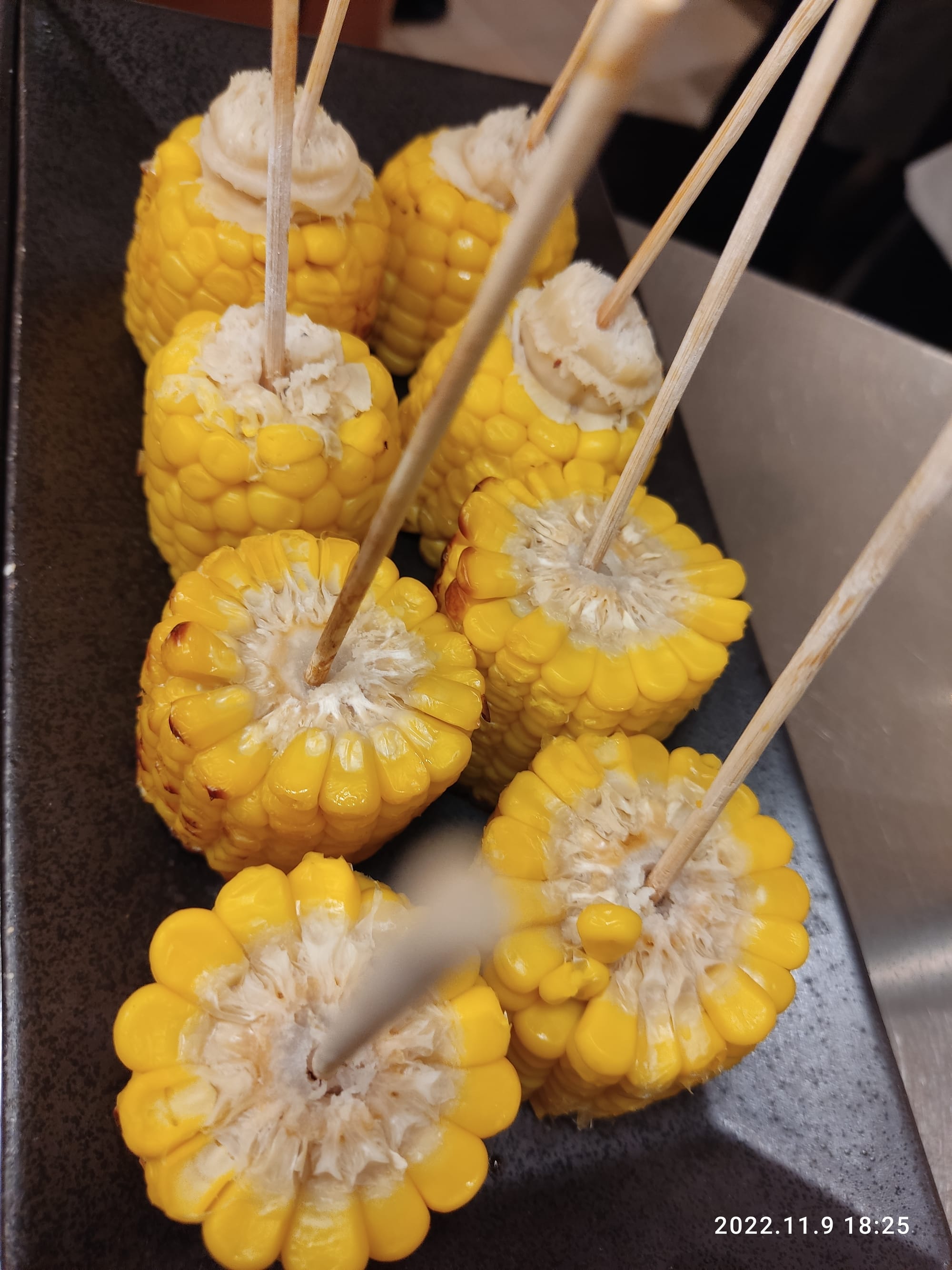 HK zh:尖沙咀東 TST East zh:麼地道 69 Mody Road 帝苑酒店 Royal Garden Hotel in November 2022