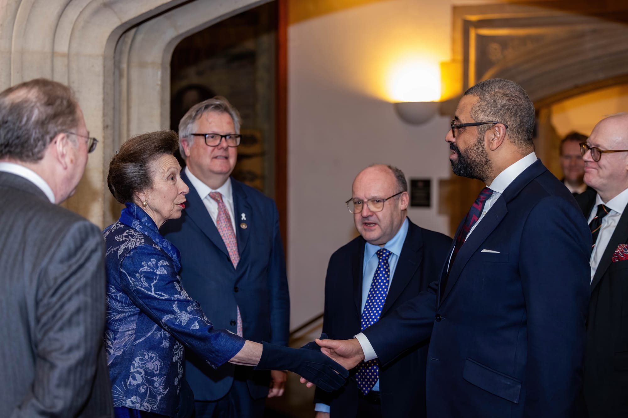 10/03/2024 Home Secretary James Cleverly and HRH the Princess Royal welcome attendees to a pre-summit reception for the first ever Global Fraud Summit in London, to set the direction for further action against fraud.
Picture by Brandon Hattiloney - Home Office