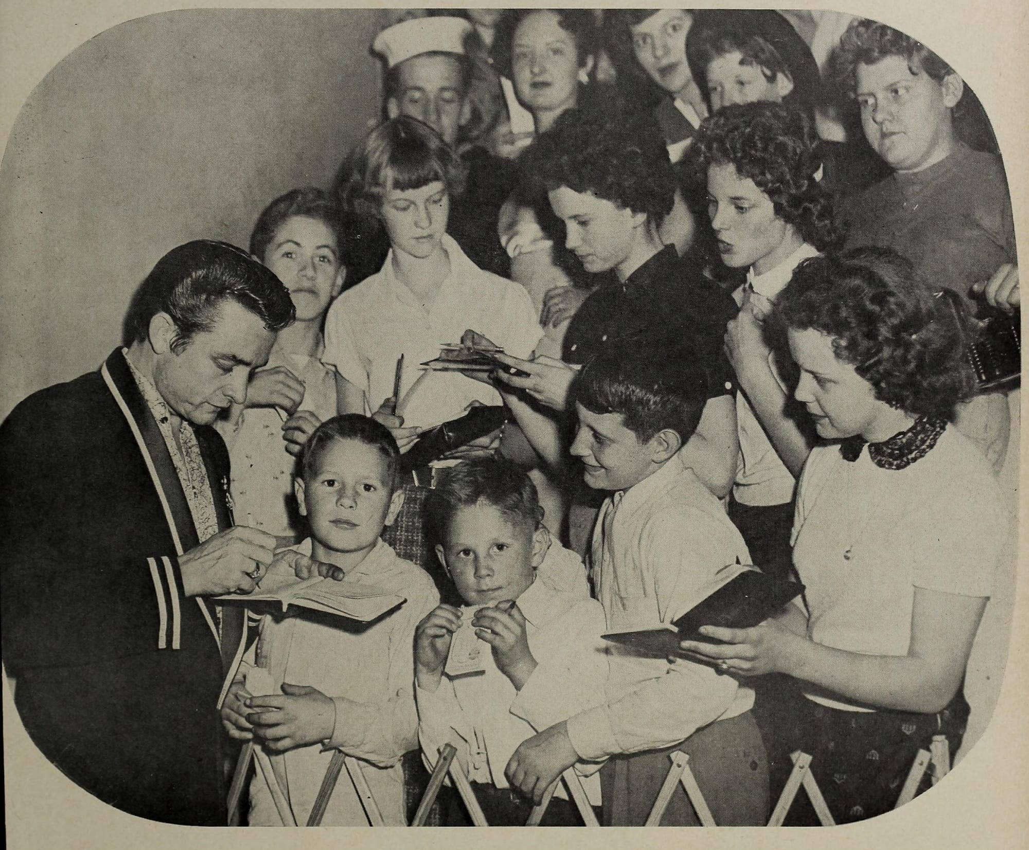 Johnny Cash featured on the cover of Cash Box magazine, 7 September 1957.