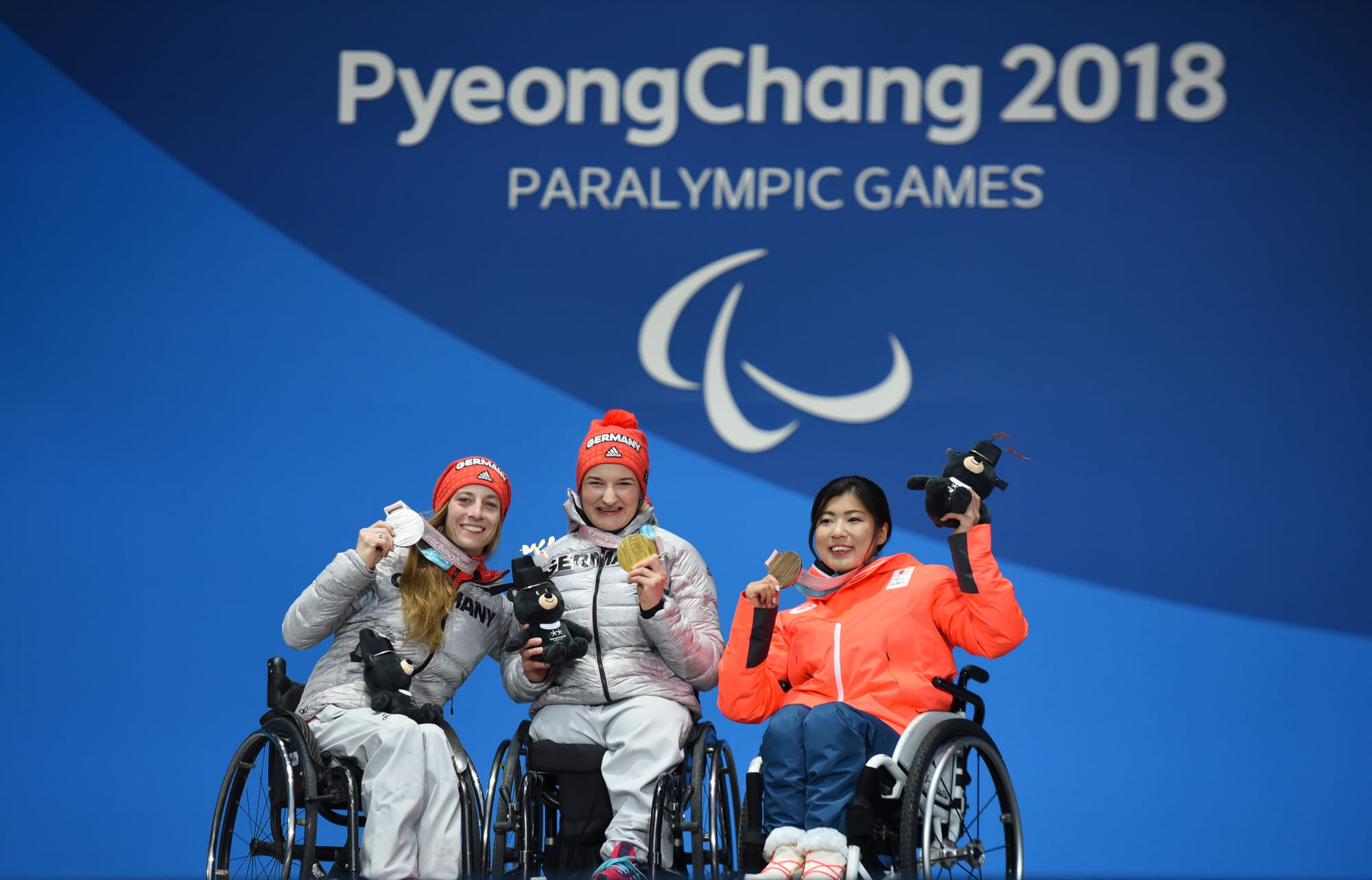 2018 PyeongChang Winter Paralympic Games
 
PyeongChang Medal ceremony
 
March 14, 2018
 
Olympic Plaza, Pyeongchang-gun, Gangwon-do
 
Ministry of Culture, Sports and Tourism
Korean Culture and Information Service
Korea.net (www.korea.net)
Official Photographer&nbsp;: Kim Sunjoo
 
This official Republic of Korea photograph is being made available only for publication by news organizations and/or for personal printing by the subject(s) of the photograph. The photograph may not be manipulated in any way. Also, it may not be used in any type of commercial, advertisement, product or promotion that in any way suggests approval or endorsement from the government of the Republic of Korea.
 


 
패럴림픽 메달 수여식
 
2018-03-14
 
평창올림픽플라자
 
문화체육관광부
해외문화홍보원
코리아넷

김순주