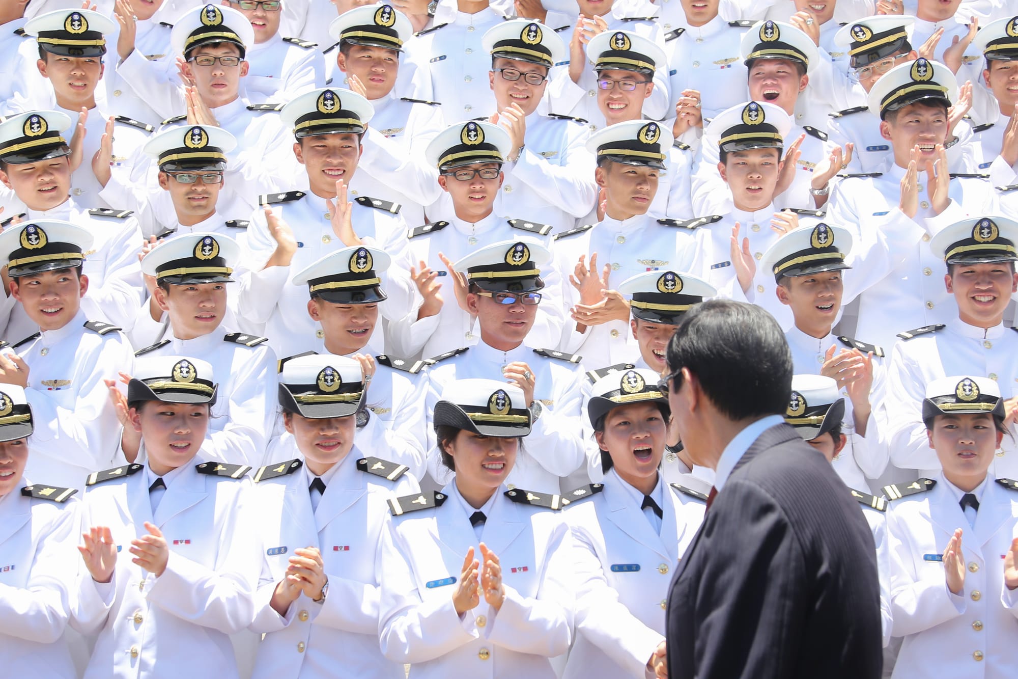 President Ma attends celebrations marking 70th anniversary of ROC’s victory in War of Resistance Against Japan, 91st anniversary of establishment of Whampoa Military Academy, and joint graduation ceremony of ROC’s five military academies. (2015/06/16)