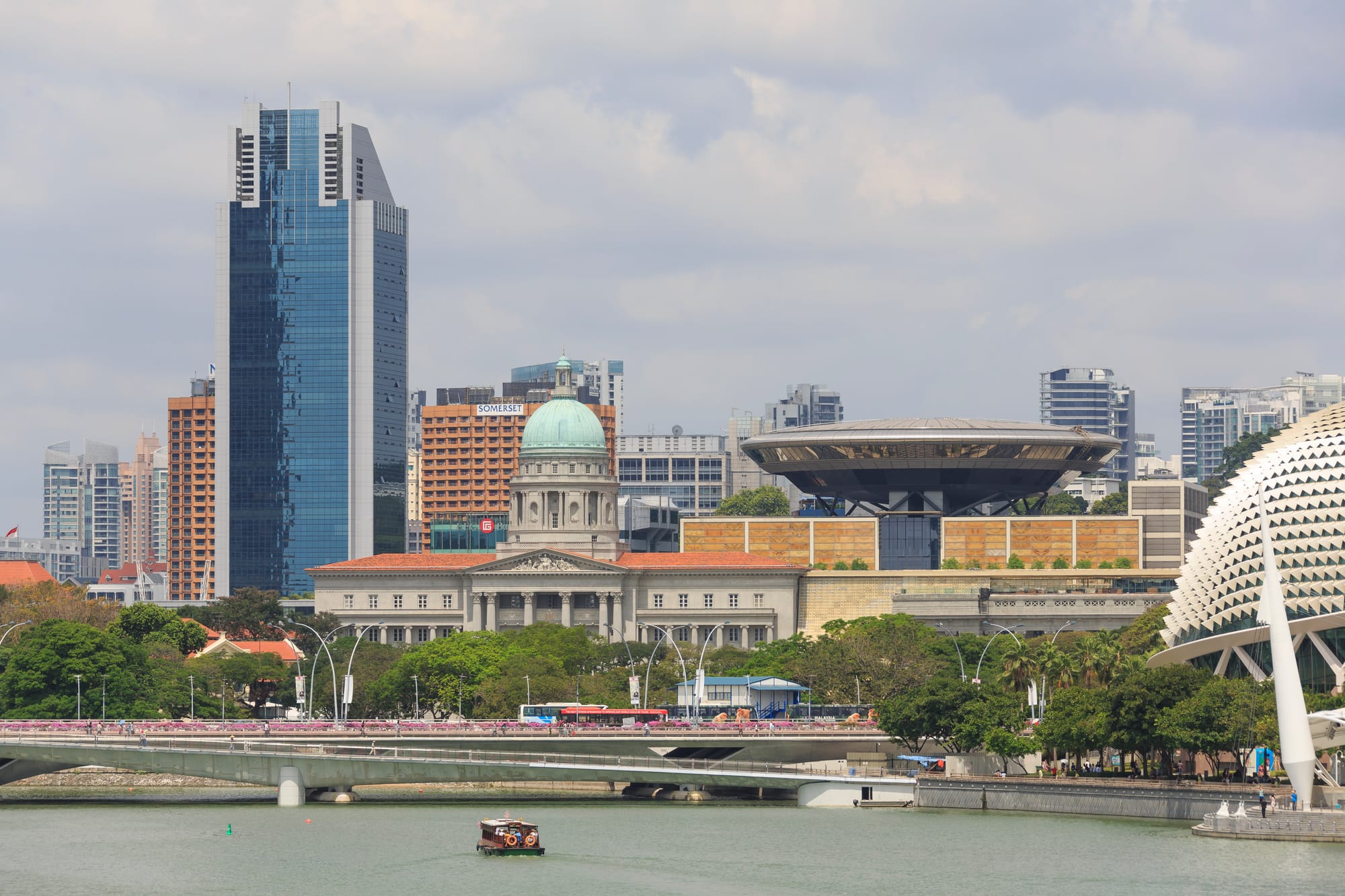Singapore: Old Supreme Court Building among newer buildings such as the new Supreme Court Building, the High Street Center and Esplanade Theatre