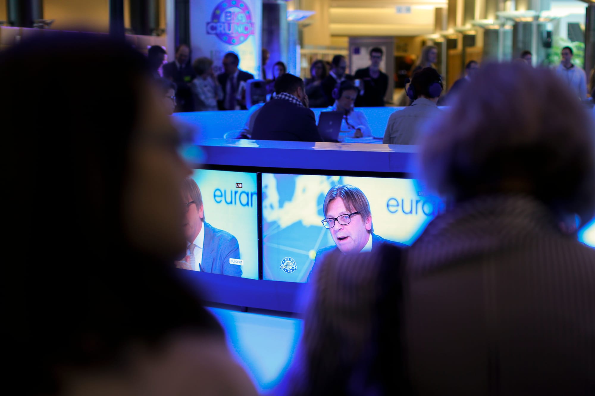 Who will be the next president of the European Commission? And how will he – or she – deal with the big election issues, like mobility, energy and unemployment? With just weeks to go before the EU-wide election in May, Euranet Plus talk directly with the top candidates. On April 29, the presidential hopefuls came together to answer these questions and more, outlining their plans for the next five years.
Guests
- Jean-Claude Juncker (European People’s Party),
- Ska Keller (European Green Party),
- Martin Schulz (Party of European Socialists) and
- Guy Verhofstadt (Alliance of Liberals and Democrats for Europe)
Moderators: 
- Brian Maguire
- Ahinara Bascuñana López
The videos, audios and all the details about the Big Crunch debate at 

euranetplus-inside.eu/big-crunch-presidential-debate-on-a...