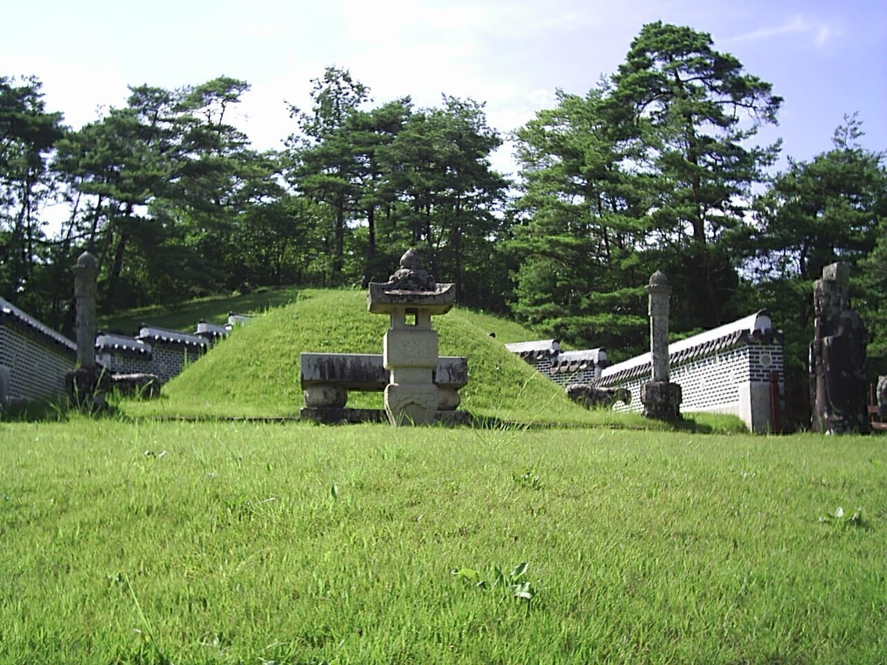 The Jangreung, the grave of Danjeong