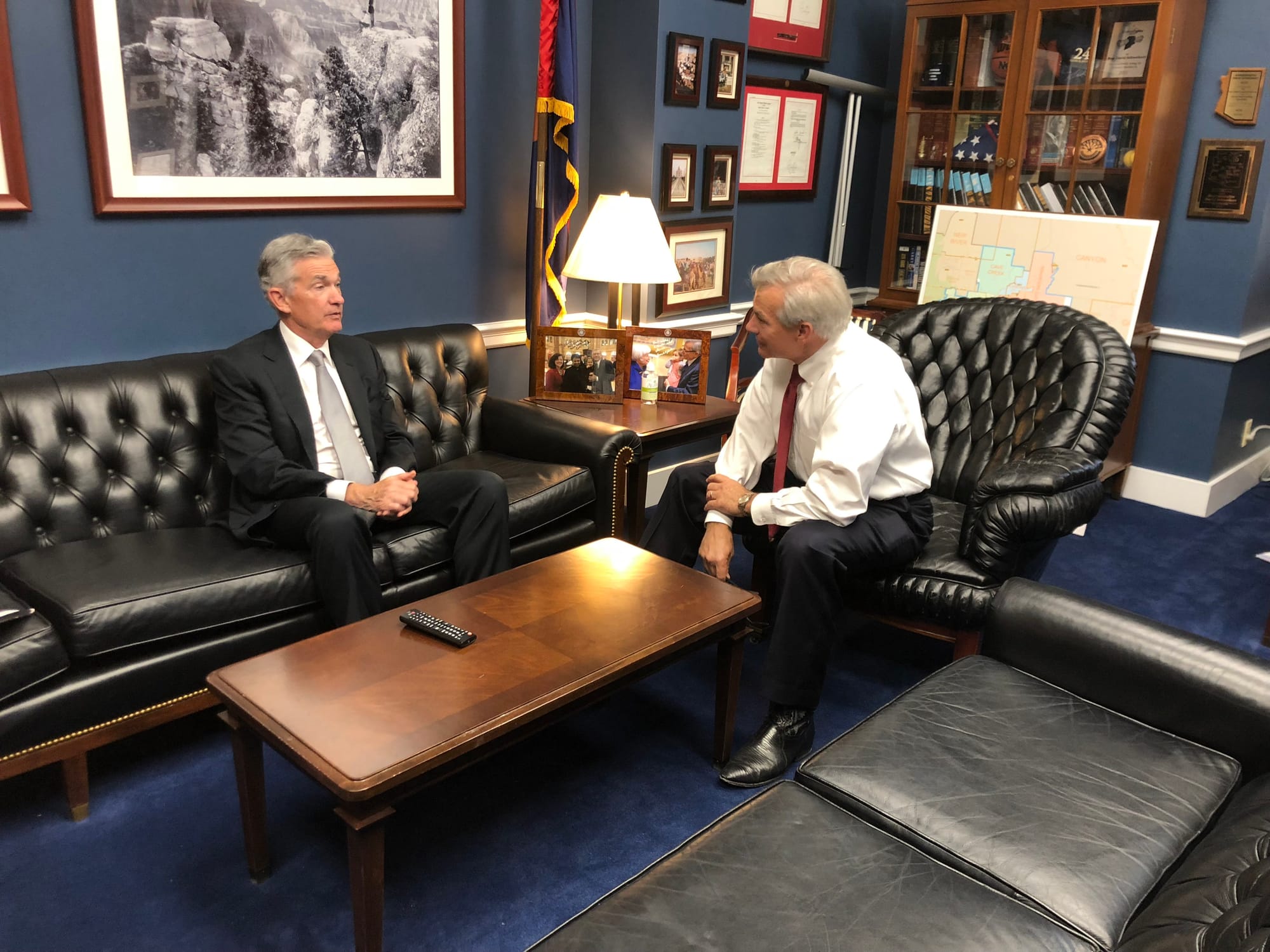 A fascinating conversation today with @federalreserve Chairman Jerome Powell. It was an honor to meet him and to get a chance to discuss topics including the importance of the United States long term growth and the stability of our labor force.