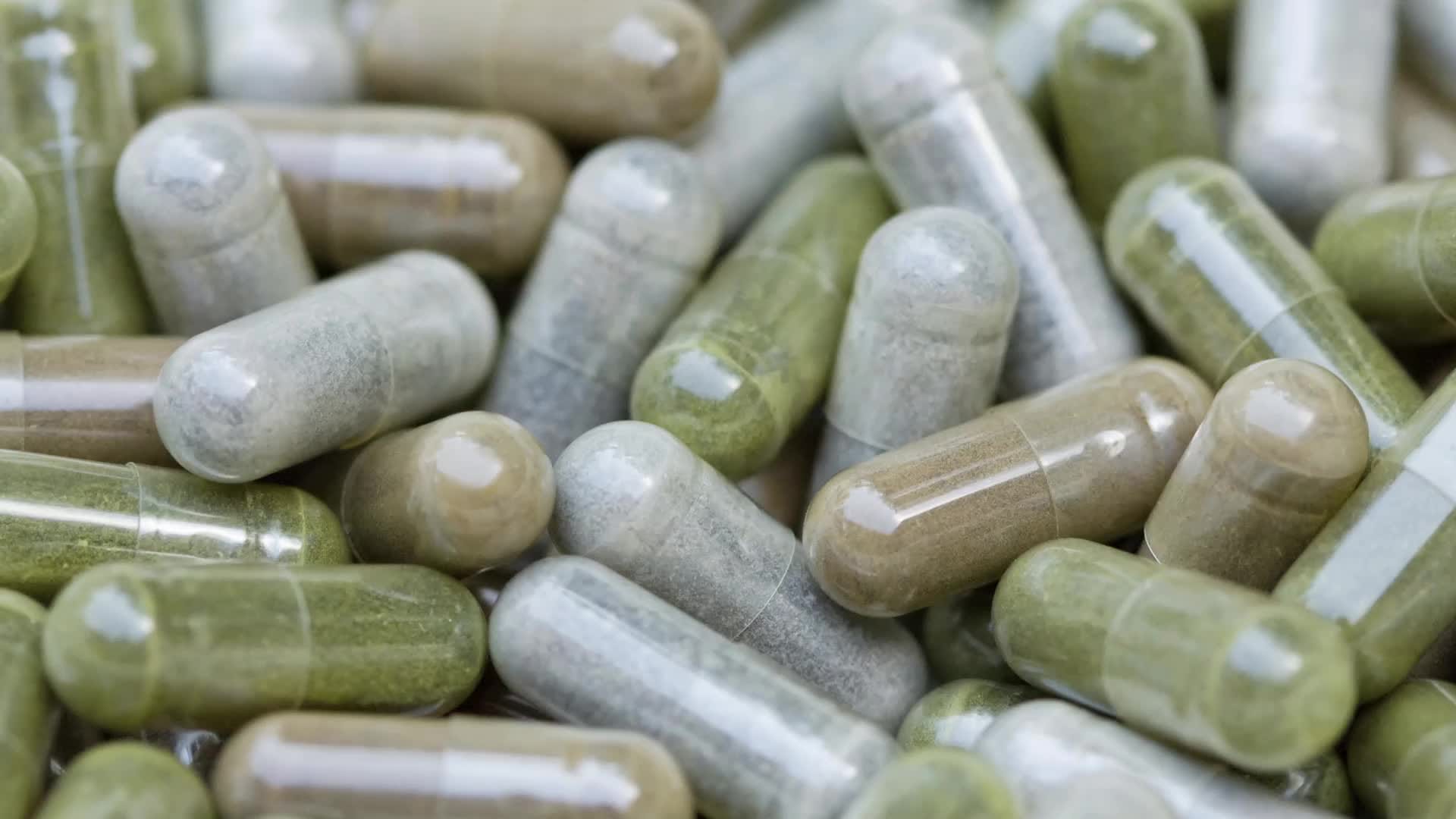 Health fraud scams are everywhere, but underserved populations—including those with limited English ability—are often more vulnerable than others. This video educates consumers about the most common health fraud scams and alerts them to seek medical advice. The video is available in English, Spanish, Chinese (Mandarin), Vietnamese, Tagalog, and Korean. For more information visit: 
www.fda.gov/supplementsafety

Please let us know, with a brief comment below, if you have downloaded a copy of this video and where you plan to display or air it. This information will help FDA improve future health communications.