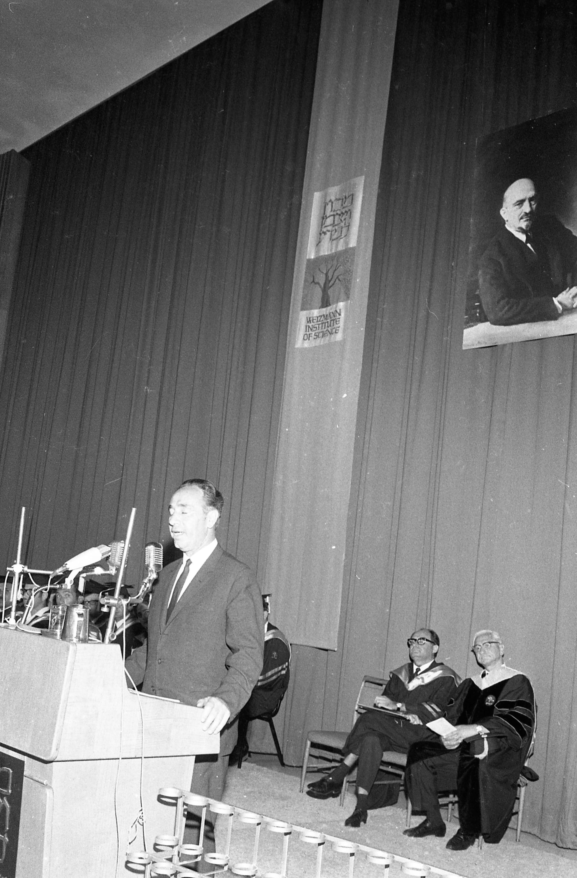 The Feinberg Graduate School of the Weizmann Institute recently awarded 42 PhD's and 17 M.Sc. Degrees.