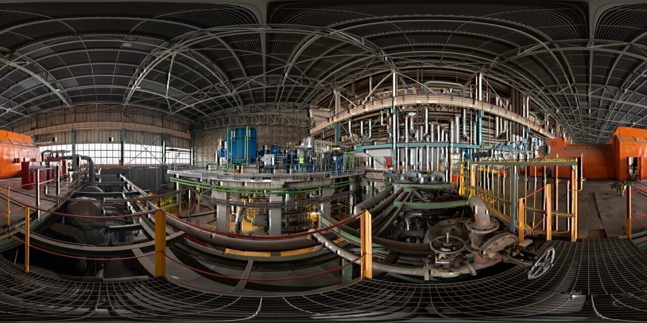 This is the turbine hall of the Iru Thermal Power Plant in Estonia. The turbine and generator of the waste block are located in the older part of the power plant, in the same hall together with the turbines of gas boilers. The hot 400-degree steam from the waste incineration boiler is piped to this blue turbine. The steam travels under high pressure through the dense blades of the turbine and makes it rotate quickly. The generator is connected to the turbine by means of a shaft, and when the generator rotates, electricity is generated, which is conducted by means of cables at a voltage of 10.5 kV to the transformer behind the wall of the power plant. It raises the voltage to 110 kV, and via Elering's high-voltage power lines, the generated electricity is distributed all over Estonia. By means of a turbine and a generator, only up to 40% of the energy of the steam can be converted into electricity in a thermal power plant. More than 2/3 of the energy of the steam remains as heat, and because of this simple fact, cogeneration in both boiler and nuclear power plants is the most cost-effective and environmentally friendly way of producing electricity - to produce electricity and heat together.
